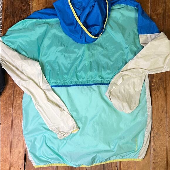 Mens Cotopaxi TecaTechnical Blue and Cream Windbreaker Jacket - Picture 4 of 6